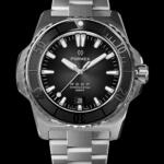 שעון FORMEX REEF 300M COSC  לוח שחור ורצועת מתכת