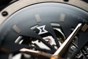 ⁦MECANO 60TH ANNIVERSARY שעון יד לגבר אדוקס Edox, אחריות יבואן רשמי⁩ – תמונה ⁦4⁩