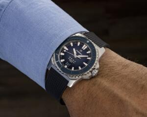 ⁦שעון FORMEX REEF 300M COSC  לוח כחול ורצועת גומי⁩ – תמונה ⁦3⁩